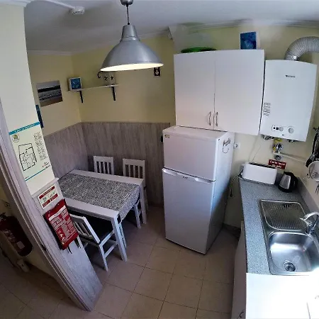 Surf Private 1 * פניש